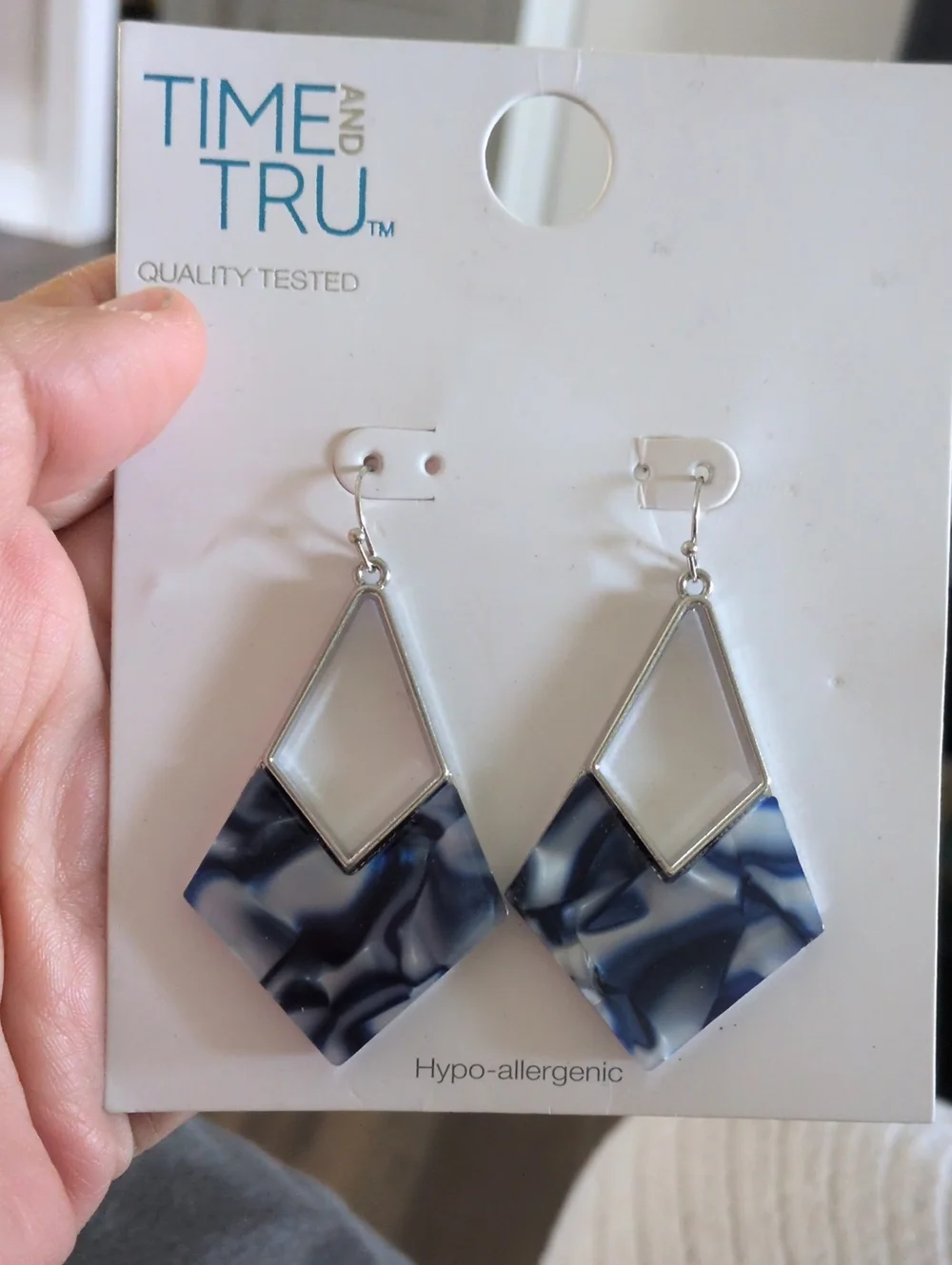 Time and Tru Navy Marble and Cream Geometric Drop Earrings